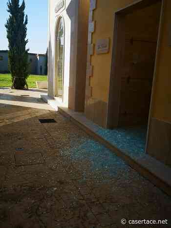 CAPUA. LE FOTO. Ancora un raid dei ladri al cimitero, i vigili sulle tracce della banda - CasertaCE