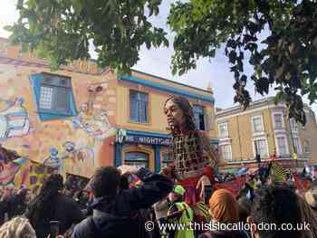 Giant puppet of Syrian child welcomed to Deptford
