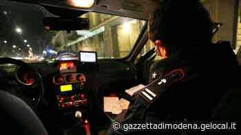Modena, minaccia barista in centro e aggredisce i carabinieri: lo fermano con spray al peperoncino - La Gazzetta di Modena