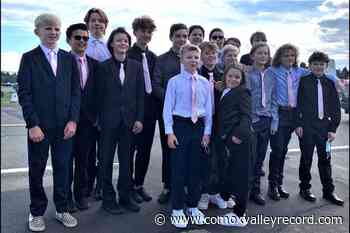 Comox Valley wins gold at Thanksgiving hockey tournament - Comox Valley Record