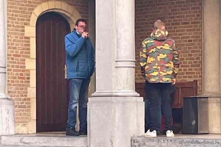 Mannen die al vervolgd werden voor poging doodslag, knevelden later vriend die verklaringen aflegde: “Met een list haalden ze hem van zijn werk, bijna als een scenario”