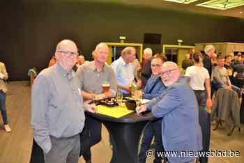 Vaccinatiecentrum wuift vrijwilligers uit: “Maar we hebben j... (Lokeren) - Het Nieuwsblad