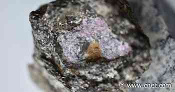 Scientists discover residue of ancient life in 2.5 billion-year-old ruby     - CNET