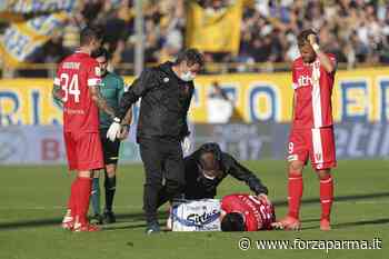 Il Parma abbraccia Scozzarella: "Speriamo di rivederti presto in campo" - Forza Parma