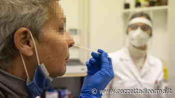 Tamponi fuori orario e senza prenotazioni in farmacia, quanti dubbi a Parma - Gazzetta di Parma