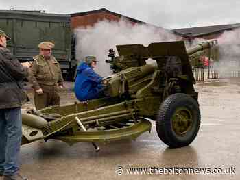 WW2 veteran relives dream as he fires field gun in Bolton - The Bolton News