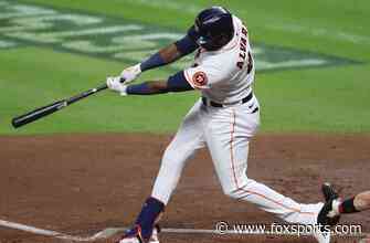 Yordan Álvarez’s RBI double puts Astros up, 1-0