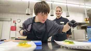 Gastgewerbe sucht Wege aus der Personalmisere - STERN.de