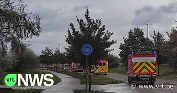 Gerard Mercatorlaan in Lommel afgesloten doordat vrachtwagen bijtende zwavelzuur heeft gelekt - VRT NWS