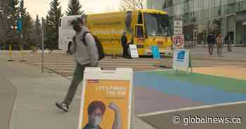 Protest at Calgary mobile vaccine clinic has nurses on edge - Global News