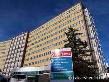 AHS extends mandatory staff vaccination deadline by a month - Calgary Herald