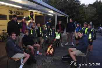 Molse jeugdbewegingen verdelen gratis ontbijt aan eigen loka... (Mol) - Gazet van Antwerpen