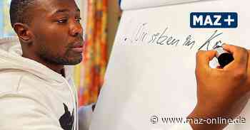 Rathenow: Rap-Workshop mit Matondo an der Geschwister-Scholl-Schule - Märkische Allgemeine Zeitung