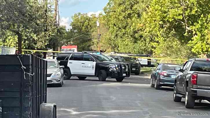 WATCH LIVE: Police search for suspect after man shot in east Austin home