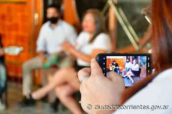 Con un repertorio musical, el Coro de la Casa del Bicentenario concientizó sobre el cáncer de mama - Municipalidad de Corrientes