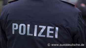 Frauen randalieren in Bahn und attackieren Polizeibeamte - Süddeutsche Zeitung