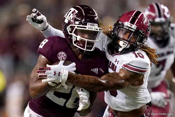 Texas A&M defense silences South Carolina in 44-14 rout