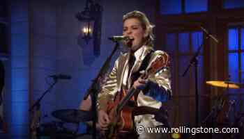 ‘SNL’: Watch Brandi Carlile’s Gale-Force Debut