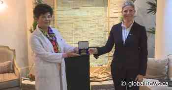 Château Westmount staff receive National Assembly Medal of Honour for work during pandemic - Globalnews.ca