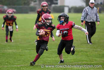 Bantam Cowichan Bulldogs survive soggy Saturday in Comox - Cowichan Valley Citizen