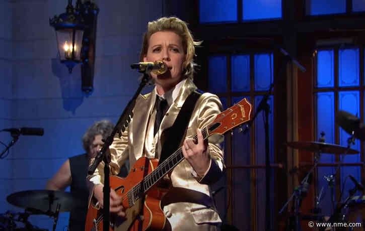 Watch Brandi Carlile perform ‘Broken Horses’ and ‘Right On Time’ during ‘Saturday Night Live’ debut