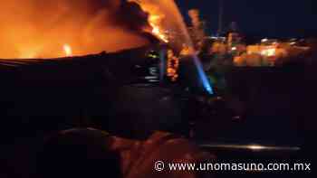 Incendio en negocio de pinturas en San Sebastián Tutla, Oaxaca - UnomásUno