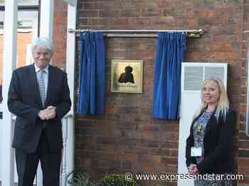 Sutton Coldfield School pays a moving tribute to founder - expressandstar.com