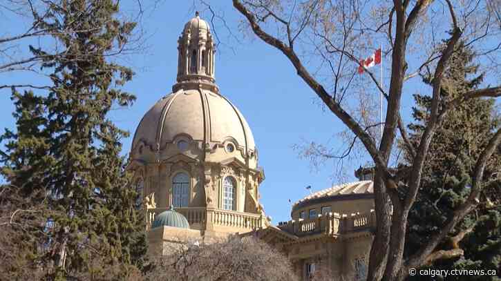 Kenney government should own up to its 'reckless' summer plan, AFL says