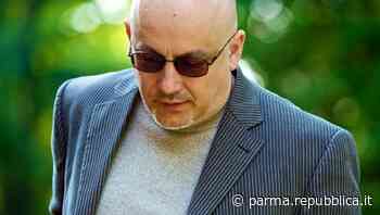 Poeti a Parma incontra Alberto Manzoli. "La poesia parte da un punto noto per approdare a una terra sconosciu… - La Repubblica