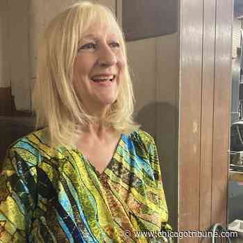 Column: Downtown Aurora art studio owner finds 'joy' even in battle with cancer - Chicago Tribune