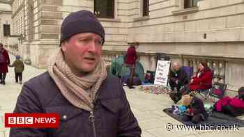 Nazanin Zaghari-Ratcliffe: Husband begins new hunger strike in London