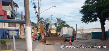 Sem avisar, Sabesp deixa moradores de bairro central de Cotia sem água neste sábado (23) - Cotia e Cia