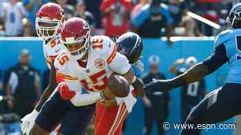 Mahomes clears protocol, pulled anyway in loss