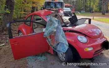 Woman hits tree in New Gloucester crash - Bangor Daily News