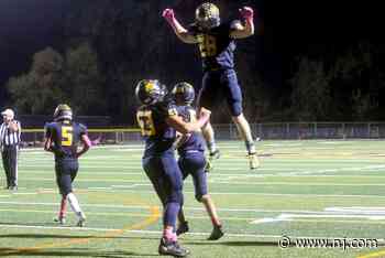 Maple Shade vs. Gloucester football, Oct. 22, 2021 - nj.com - nj.com