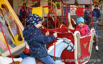 Lachende Kinder und Schausteller auf Herbstmarkt in Memmingen - Allgäuer Zeitung