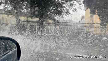 Crotone, strade allagate - CrotoneOK.it