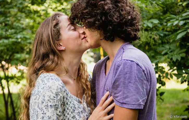Common ‘kissing disease’ among teens may trigger multiple sclerosis