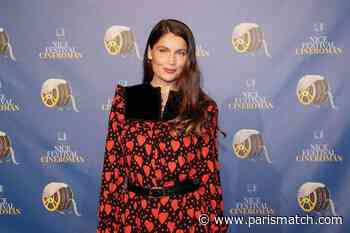 Laetitia Casta, ravissante à Nice pour l'avant-première de "Lui" - Paris Match