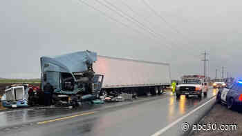 Highway 59 closed near Merced after big rig crash