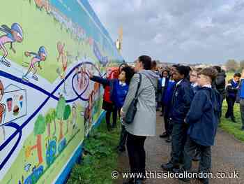 Pupils inspire artwork at new £30m Lee Valley Ice Centre
