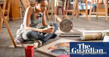 Ministers could limit student numbers on lower-earning arts degrees in England - The Guardian