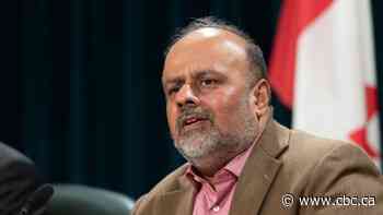 Chief medical health officer says Sask. gov't needs to look at expanding reach of COVID measures