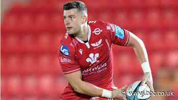 Scott Williams: Centre says Scarlets changes will take time - BBC News