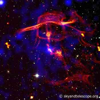 Astronomy in Pictures: Black Holes, Baby Stars, and Magnetic "Tunnels"