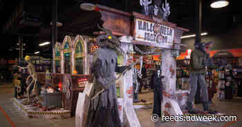 Inside the Terror That Sells in the Night, Spirit Halloween