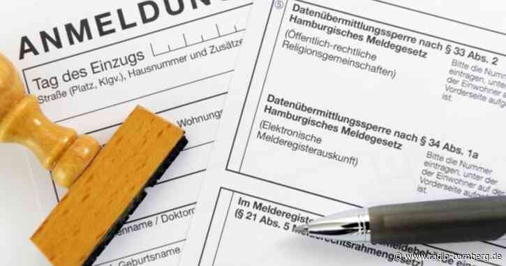 Nicht mehr warten vor dem Einwohnermeldeamt in Forchheim