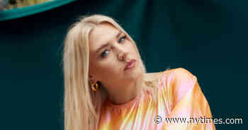 Self Esteem, a Pop Singer Who Wants Britain to ‘Prioritise Pleasure’