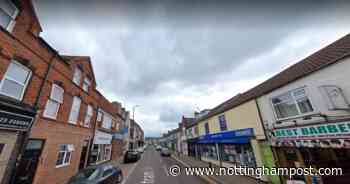 Knife recovered after police chase men on foot in Sutton-in-Ashfield - Nottinghamshire Live