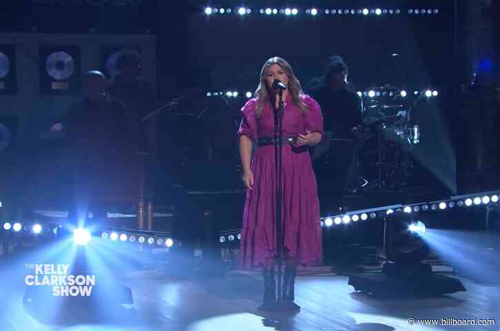 Kelly Clarkson Leans Into The Weeknd’s ‘Dear Melancholy’ With ‘Call Out My Name’ Cover